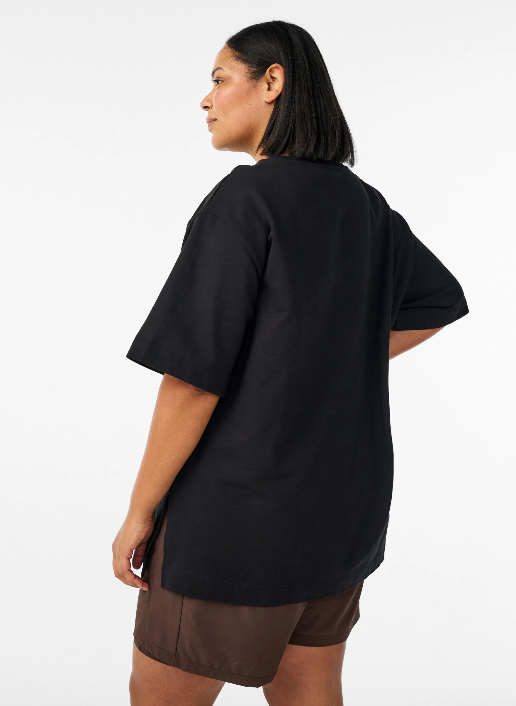 Aktiv-T-Shirt mit lockerer Passform und aufgesticktem Statement