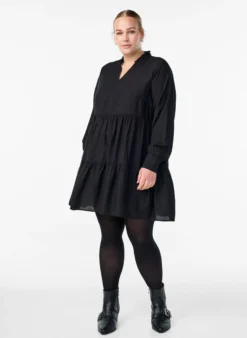 A-Linien-Kleid mit Rüschenkragen