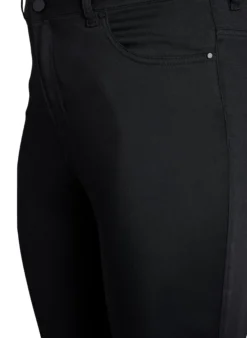 Amy High-Waist Jeans in Schwarz