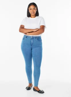 Amy Super Slim Fit Jeans mit hoher Taille