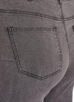 Amy Super Slim Fit Jeans mit hoher Taille