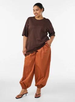 Ballonhose mit Taschen und elastischem Bund