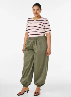 Ballonhose mit Taschen und elastischem Bund