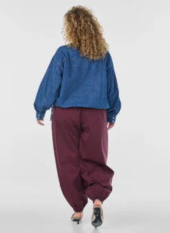 Ballonhose mit Taschen und elastischem Bund