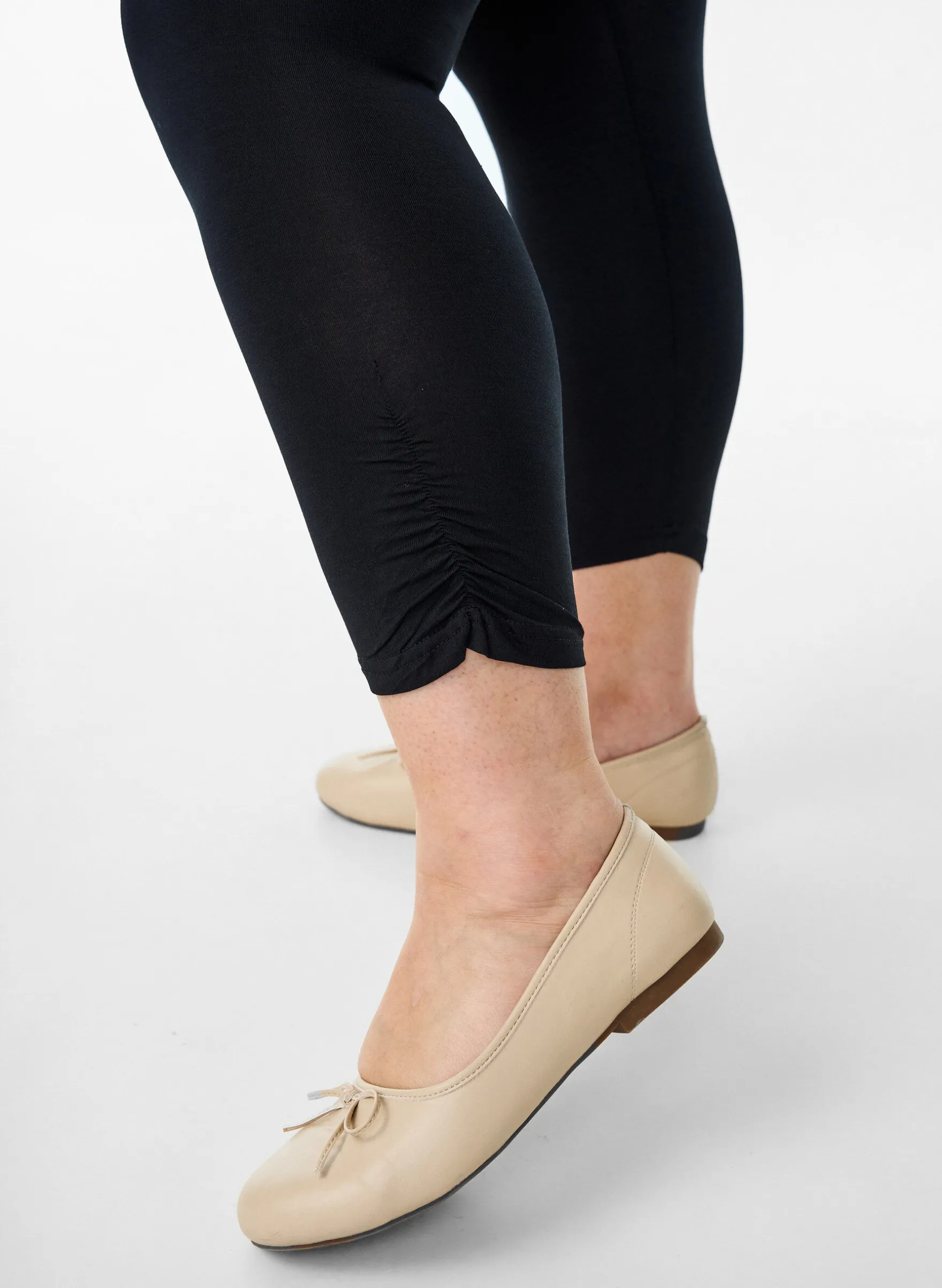 Basic 3/4-Leggings mit Rüschendetail