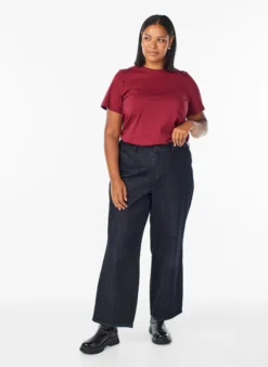 Basic-T-Shirt aus Baumwolle mit Rundhalsausschnitt