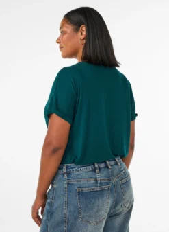 Basic T-Shirt aus Viskose mit V-Ausschnitt