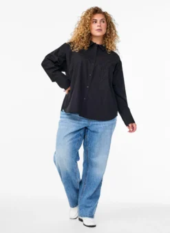 Baumwollbluse mit Ton-in-Ton-Blumenstickerei