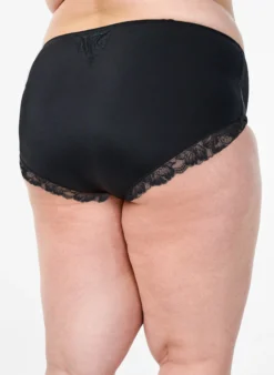 Baumwollslip mit einer Innentasche und Spitze