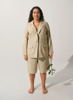 Blazer aus Leinen und Viskose mit Revers und Taschen