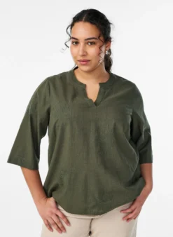 Bluse aus Baumwolle mit gestickten Details und 3/4-Ärmeln