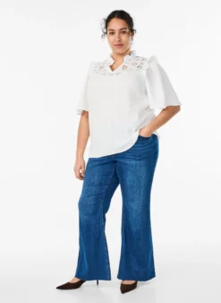 Bluse aus Baumwoll-Musselin mit Broderie Anglaise und 1/2-Ärmeln