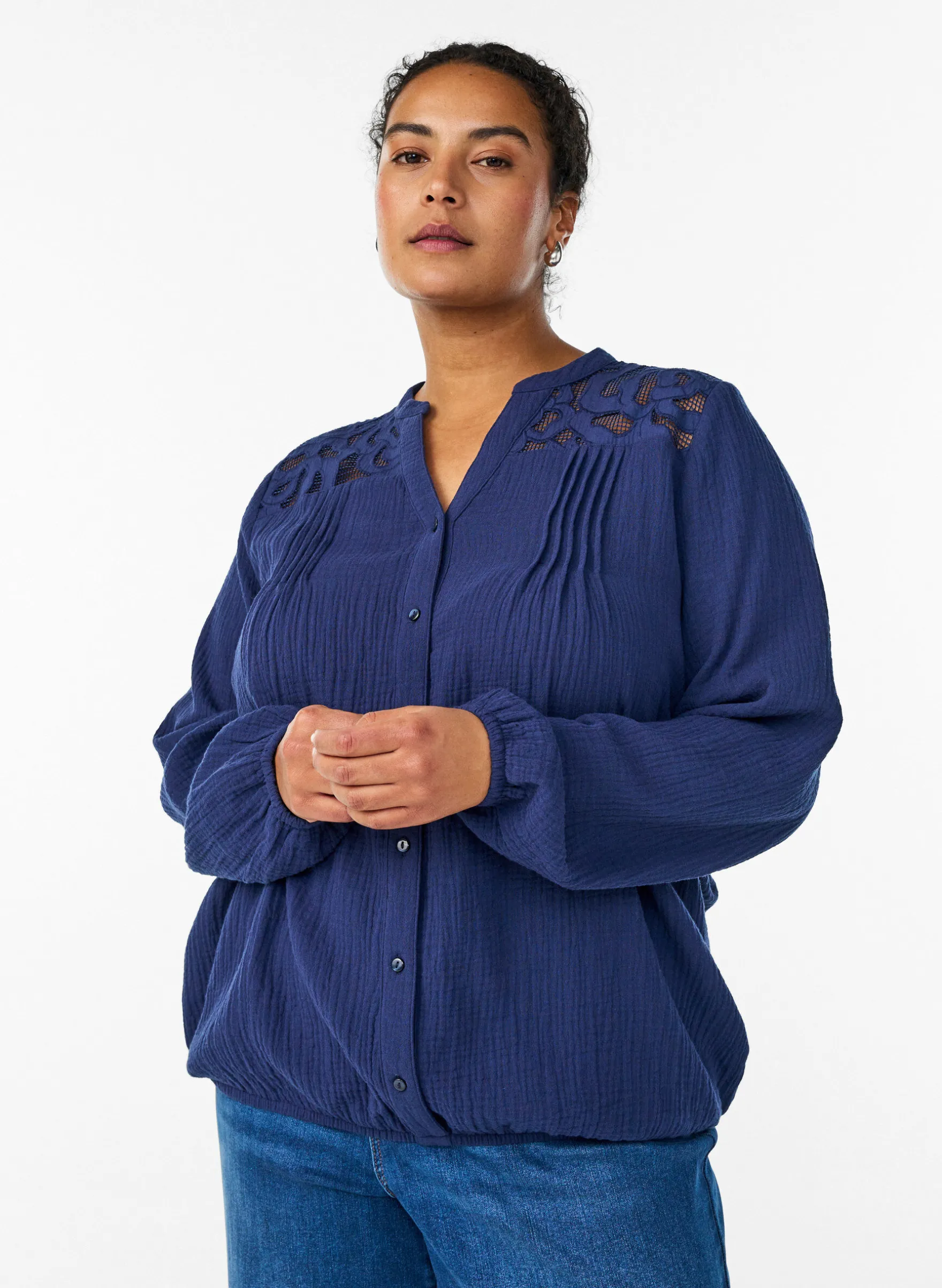 Bluse aus Baumwoll-Musselin mit bestickten Details
