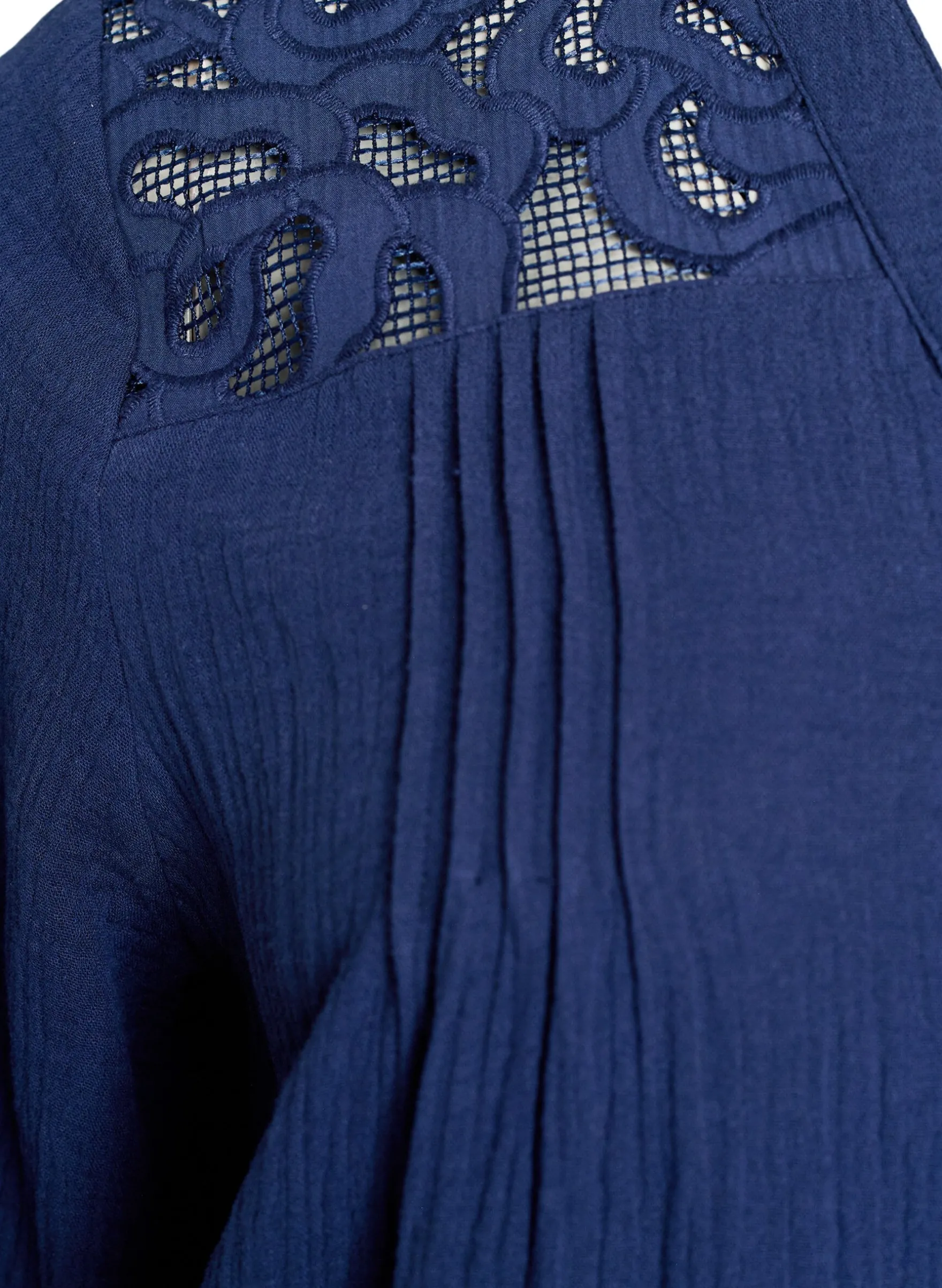 Bluse aus Baumwoll-Musselin mit bestickten Details
