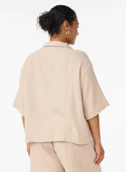 Bluse aus Baumwoll-Musselin mit gestickten Details