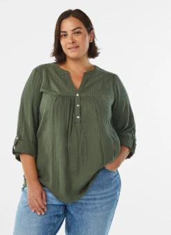 Bluse aus Baumwollmusselin mit Lochstickerei