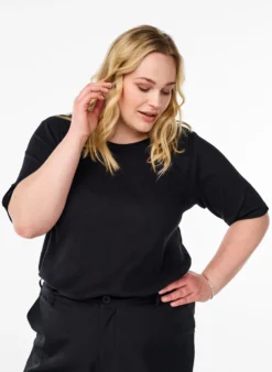Bluse aus geripptem Jersey mit kurzen Ärmeln