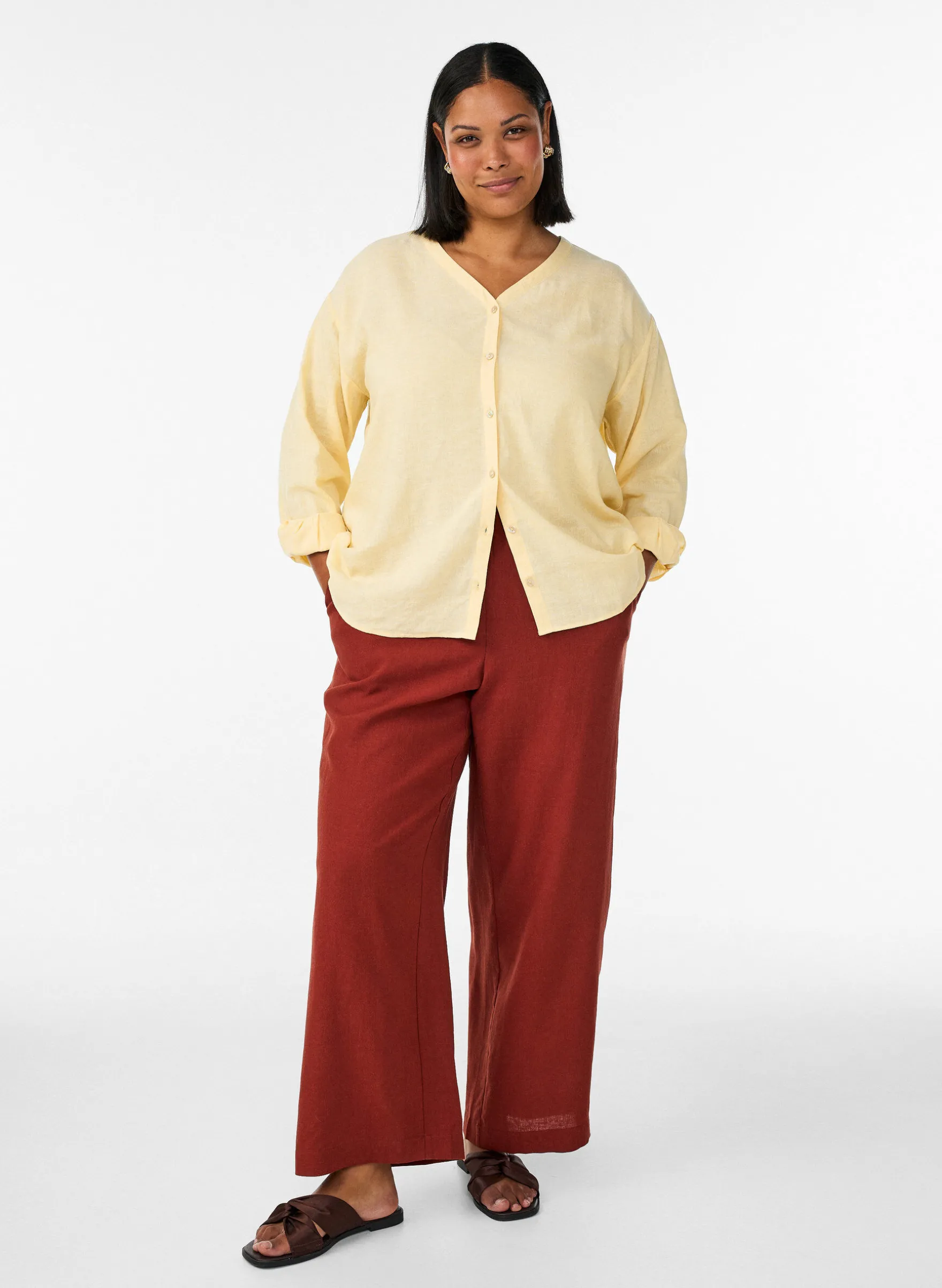 Bluse aus Leinen und Viskose mit V-Ausschnitt
