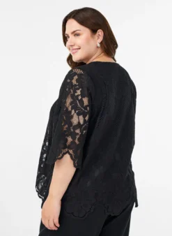 Bluse aus Spitze mit V-Ausschnitt und 1/2-Ärmeln
