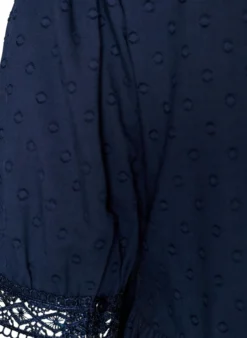 Bluse aus strukturierter Baumwolle mit Häkeldetails