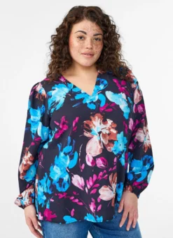 Bluse aus Viskose mit geblümtem Print und langen Ärmeln