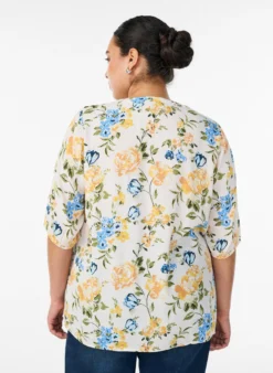 Bluse aus Viskose mit Print und Knopfverschluss