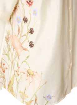 Bluse mit ellbogenlangen Ärmeln und geblümten Details