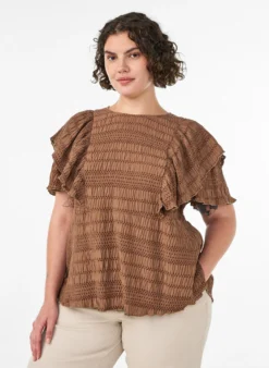 Bluse mit gesmokter Textur und Rüschenärmeln