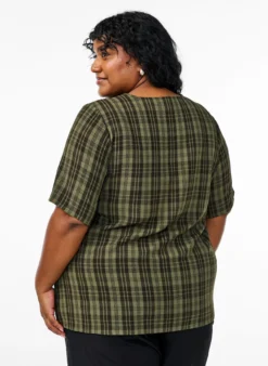 Bluse mit Karo-Muster und V-Ausschnitt