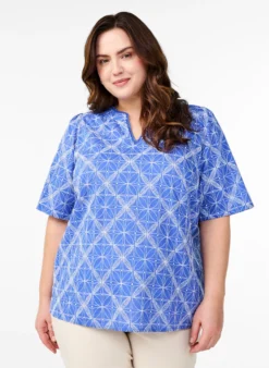 Bluse mit kurzen Ärmeln und aufgesticktem Muster