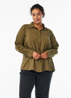 Bluse mit Nieten