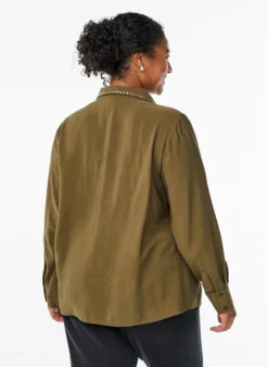 Bluse mit Nieten