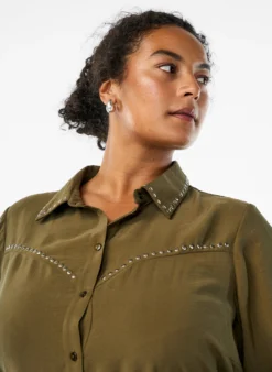 Bluse mit Nieten