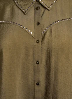 Bluse mit Nieten