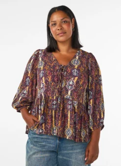 Bluse mit Paisleymuster und Spitzendetails