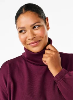 Bluse mit Rollkragen aus Modal-Mix