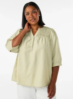 Bluse mit Smock und 3/4-Ärmeln