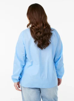 Bluse mit Stickereidetails
