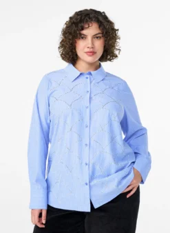 Bluse mit Streifen und Nieten