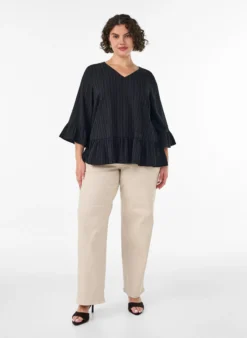 Bluse mit Struktur, V-Ausschnitt und Rüschen