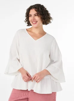Bluse mit Struktur, V-Ausschnitt und Rüschen