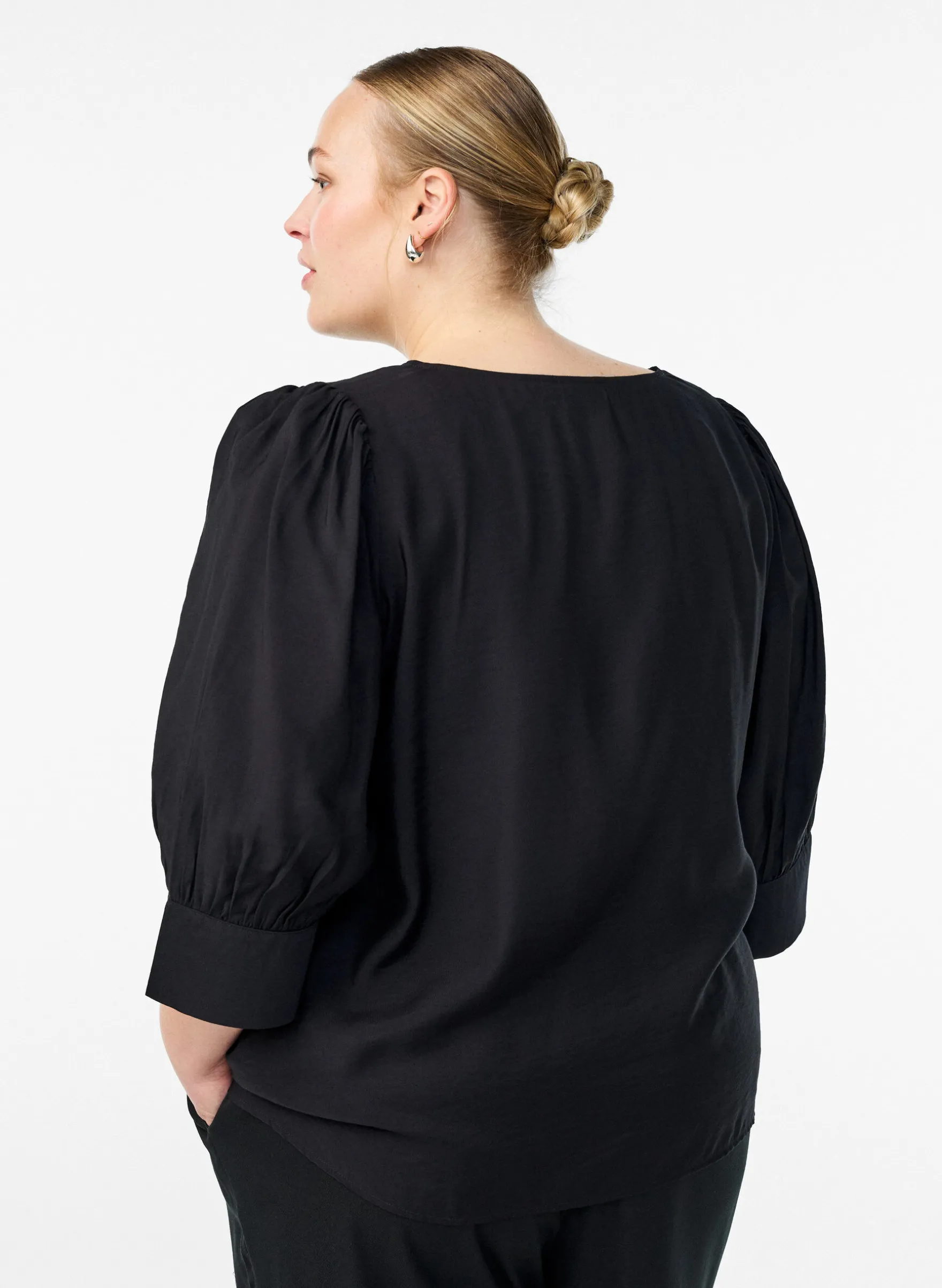 Bluse mit V-Ausschnitt und 3/4-Ärmeln