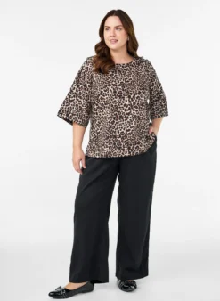 Bluse mit Ziernähten und 3/4-Ärmeln