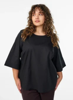 Bluse mit Ziernähten und 3/4-Ärmeln