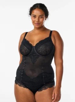 Body aus Mesh mit Spitze und Bügel