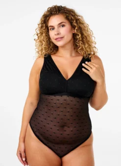 Bodystocking mit gepunktetem Netz und abnehmbaren Pads