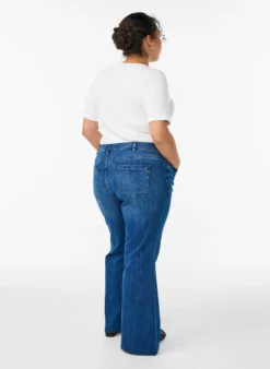 Bootcut-Jeans mit hoher Taille