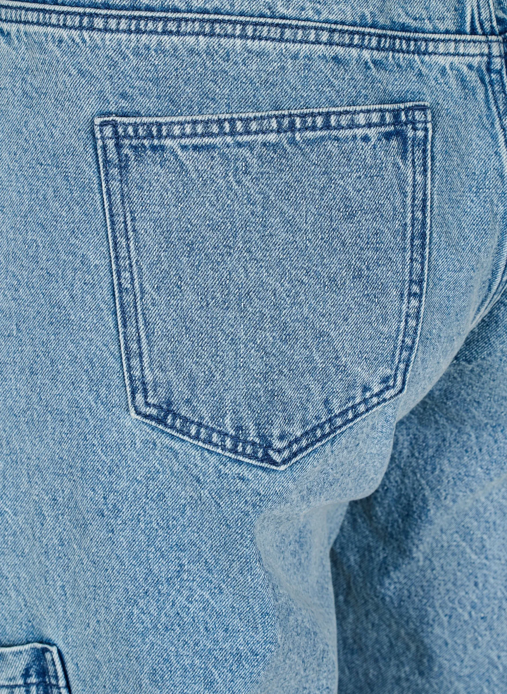 Cargojeans mit hoher Taille