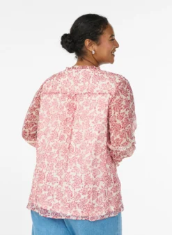 Chiffonbluse mit Blumenprint und Häkelborte