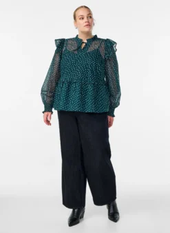 Chiffonbluse mit Rüschendetails und kleinen Punkten